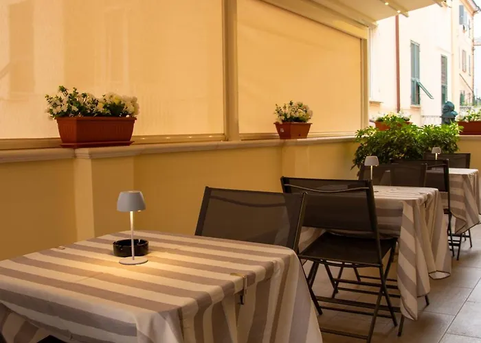 Affittacamere E Appartamenti - Rent Rooms And Apartments Le Camere Nel Corso - Adults Only