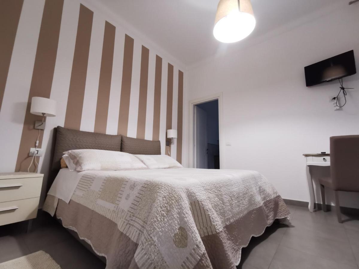 E - Rent And Le Nel Corso - Adults Only Guest house