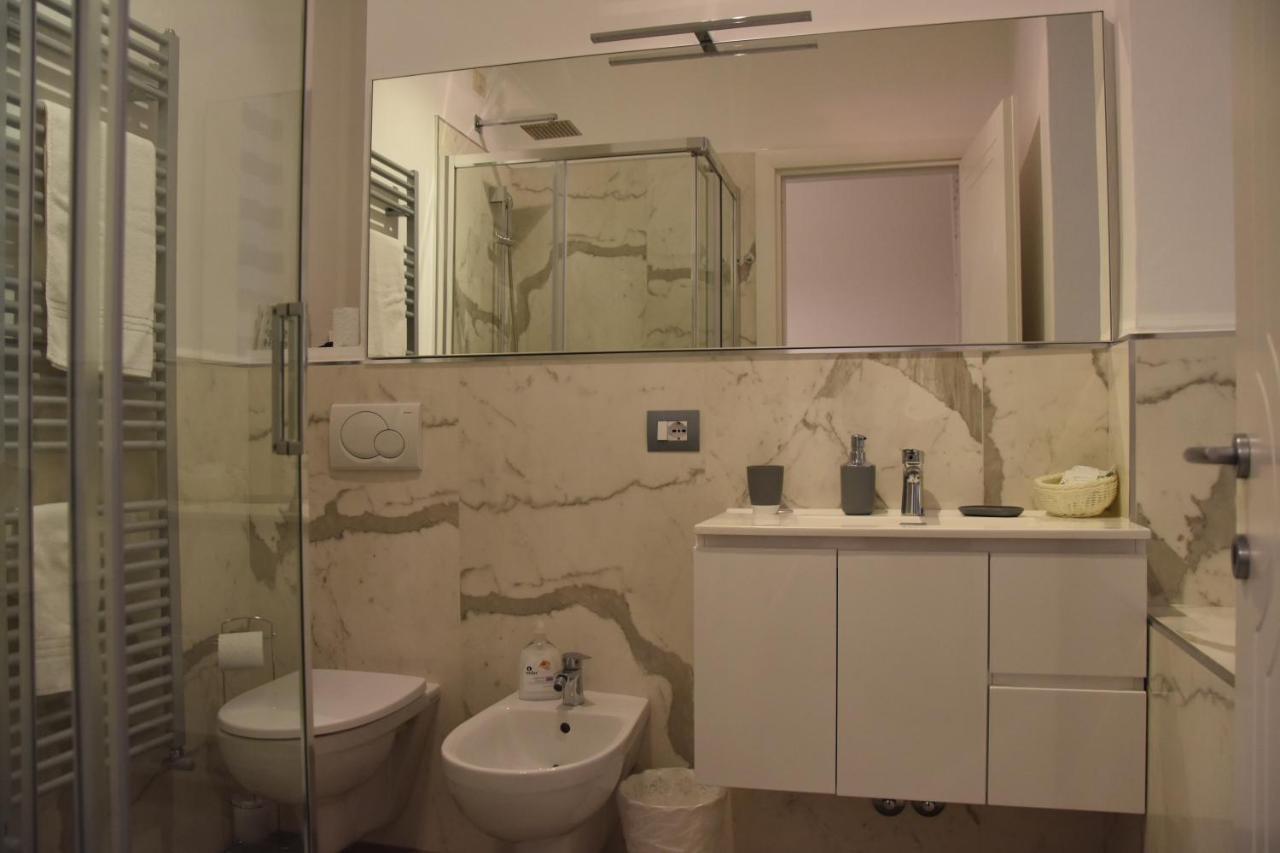 E - Rent And Le Nel Corso - Adults Only Guest house