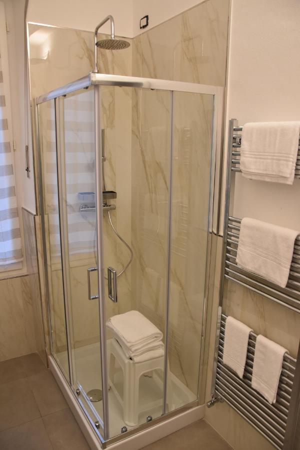 E - Rent And Le Nel Corso - Adults Only Guest house